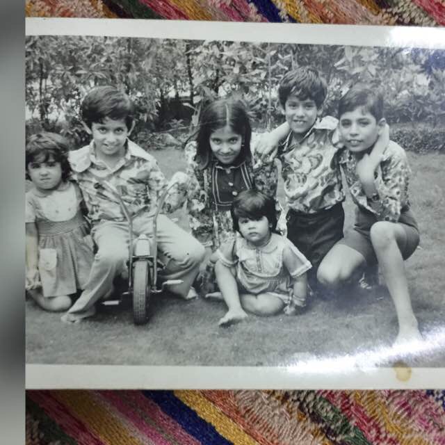 Shows us six first cousins growing up in Delhi sometime in the 1980s. 